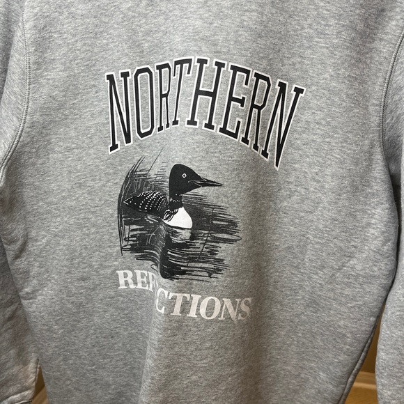 Northern Reflections Heather Gray Mallard 🦆 Crewneck - Picture 5 of 9